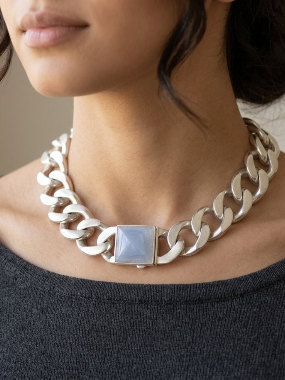Amber Sceats Chunky Agate Necklace